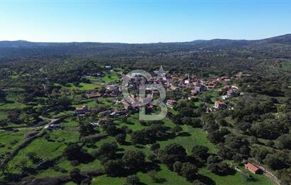 AYVACIK SÖĞÜTLÜ KÖY İÇİNDE İMARLI SATILIK 693m² ARSA