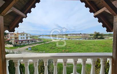 Ayvalık Altınova Uzungöl Mevkiinde 5+1 Kiralık Villa