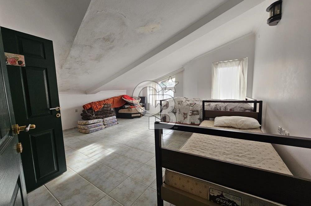 Ayvalık Altınova Uzungöl Mevkiinde 5+1 Kiralık Villa