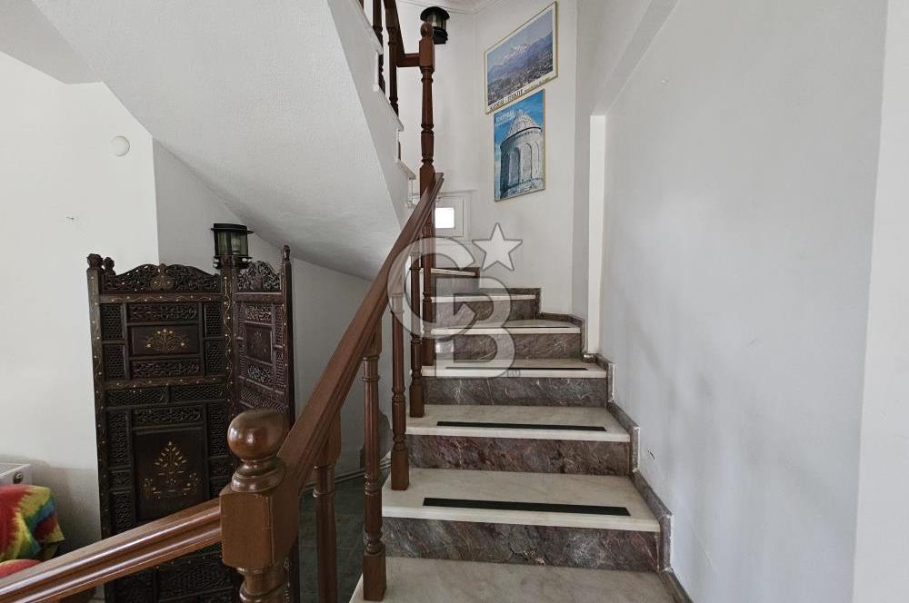 Ayvalık Altınova Uzungöl Mevkiinde 5+1 Kiralık Villa