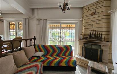 Ayvalık Altınova Uzungöl Mevkiinde 5+1 Kiralık Villa