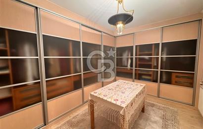 Bostanlı Akbank Sokağı İçerisinde Geniş Satılık 3+1 Daire