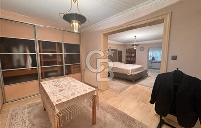 Bostanlı Akbank Sokağı İçerisinde Geniş Satılık 3+1 Daire