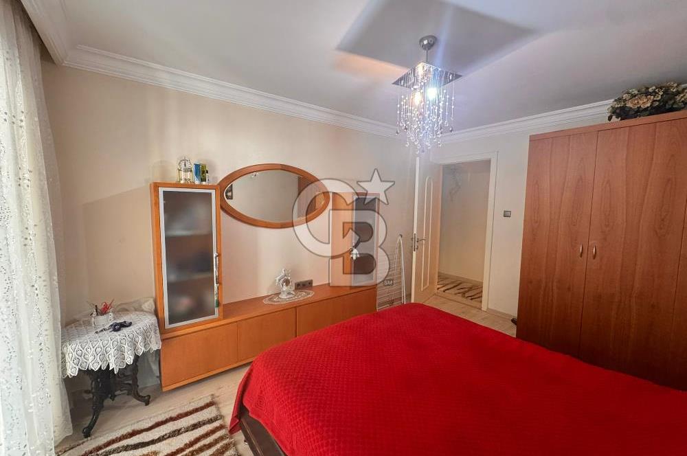 Bostanlı Akbank Sokağı İçerisinde Geniş Satılık 3+1 Daire