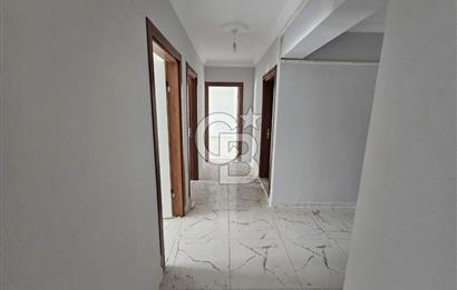 ÇARDAK MERKEZİ KONUMDA DENİZ MANZARALI ARAKAT 2+1 DAİRE