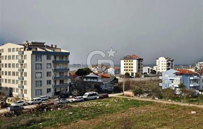 ÇARDAK MERKEZİ KONUMDA DENİZ MANZARALI ARAKAT 2+1 DAİRE