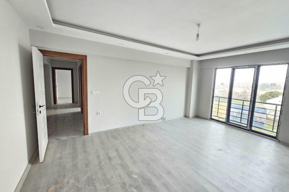 ÇARDAK MERKEZİ KONUMDA DENİZ MANZARALI ARAKAT 2+1 DAİRE