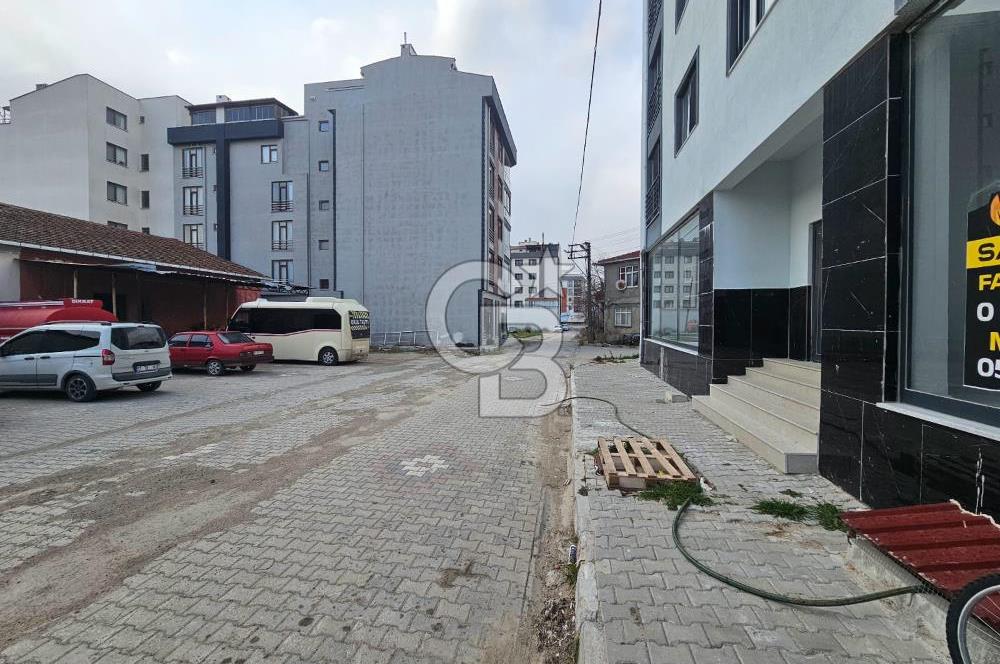 ÇARDAK MERKEZİ KONUMDA DENİZ MANZARALI ARAKAT 2+1 DAİRE