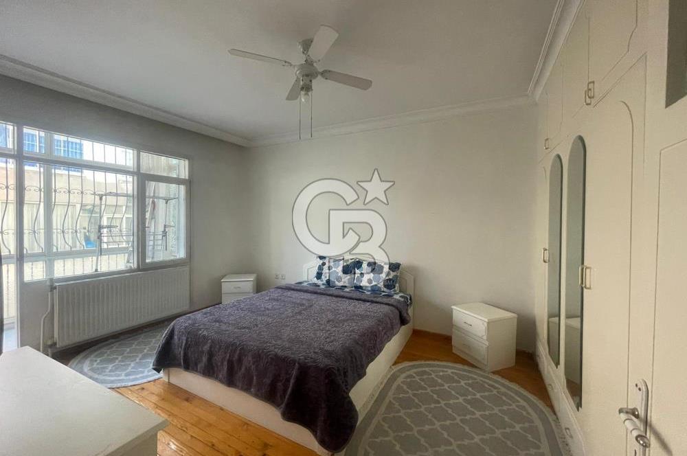 Karşıyaka da Deniz manzaralı Eşyalı Kiralık Daire