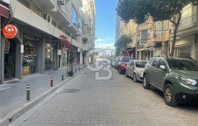 Karşıyaka da Deniz manzaralı Eşyalı Kiralık Daire