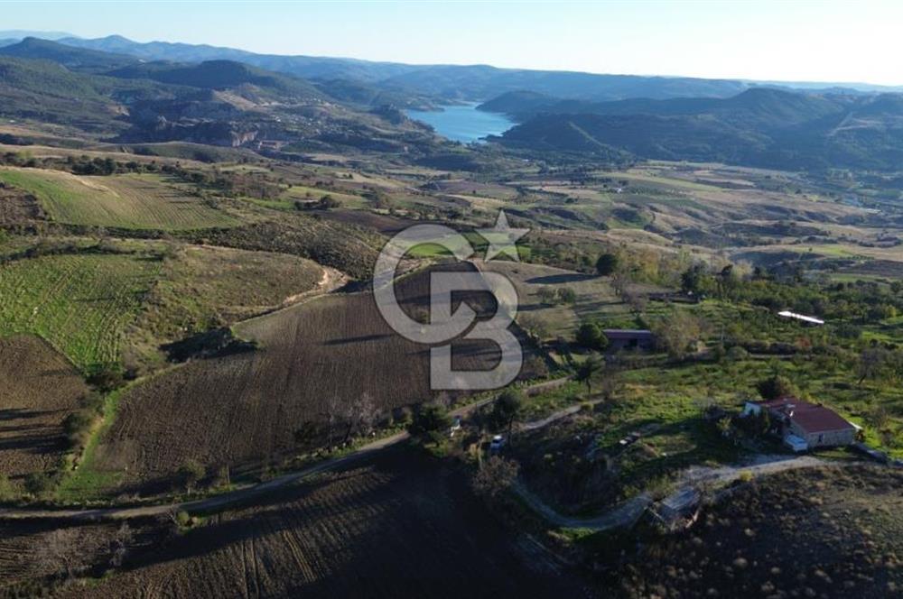 ÇANAKKALE KEMEL KÖYÜNDE BARAJ MANZARALI SATILIK 420 M2 ARAZİ