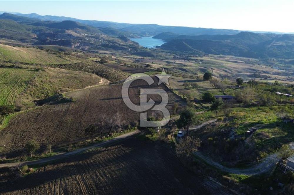 ÇANAKKALE KEMEL KÖYÜNDE BARAJ MANZARALI SATILIK 420 M2 ARAZİ