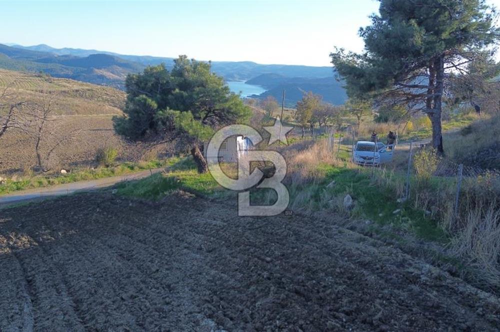 ÇANAKKALE KEMEL KÖYÜNDE BARAJ MANZARALI SATILIK 420 M2 ARAZİ