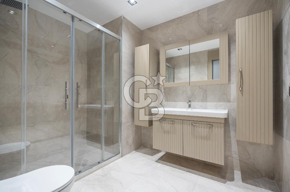 CB BLACK'TAN KONFOR BALAT'TA 8.KAT 4+1 SATILIK LÜKS DAİRE