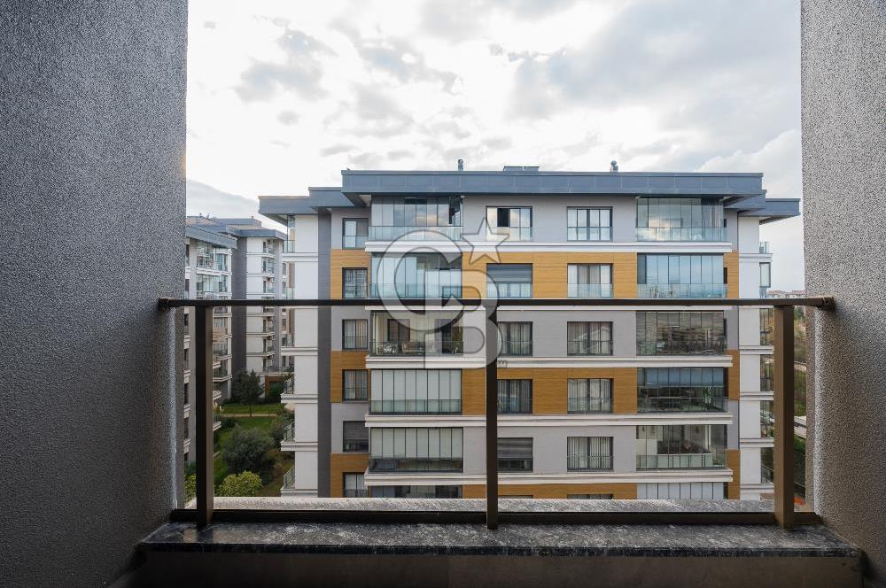 CB BLACK'TAN KONFOR BALAT'TA 8.KAT 4+1 SATILIK LÜKS DAİRE