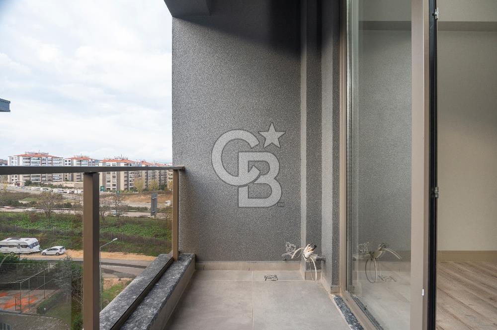 CB BLACK'TAN KONFOR BALAT'TA 8.KAT 4+1 SATILIK LÜKS DAİRE