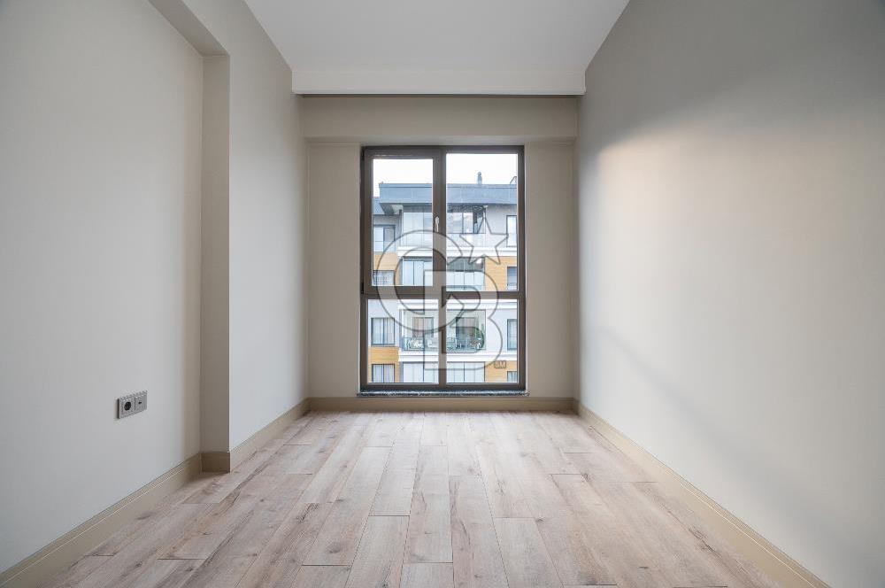 CB BLACK'TAN KONFOR BALAT'TA 8.KAT 4+1 SATILIK LÜKS DAİRE