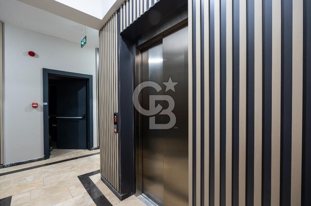 CB BLACK'TAN KONFOR BALAT'TA 8.KAT 4+1 SATILIK LÜKS DAİRE