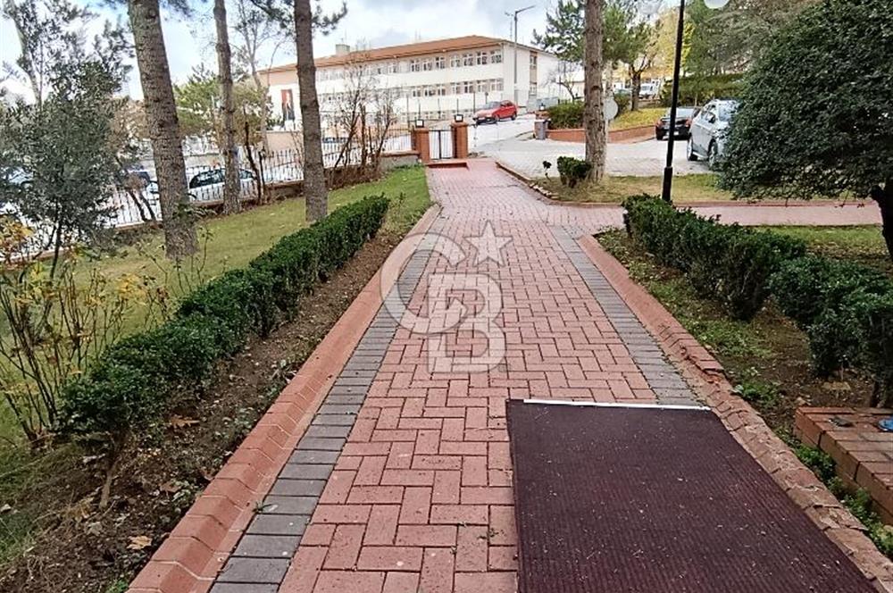 MAYA KOLEJİ YAKINA ATATÜRK SİTESİNDE ARA KATTA 3+1 KİRALIK DAİRE