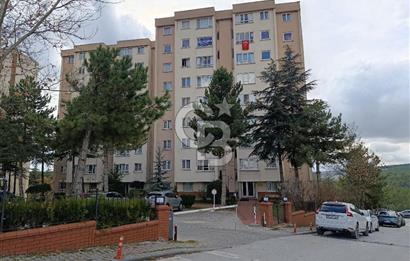 MAYA KOLEJİ YAKINA ATATÜRK SİTESİNDE ARA KATTA 3+1 KİRALIK DAİRE