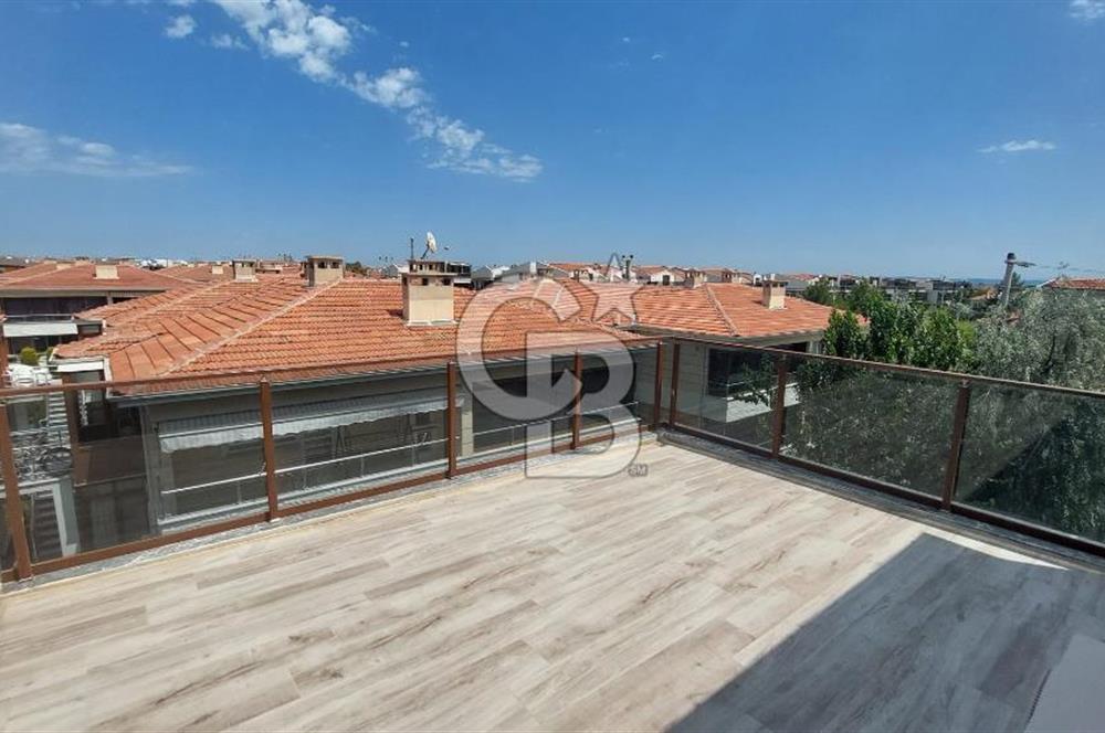 ŞARKÖY'DE DENİZ MANZARALI VİLLA  