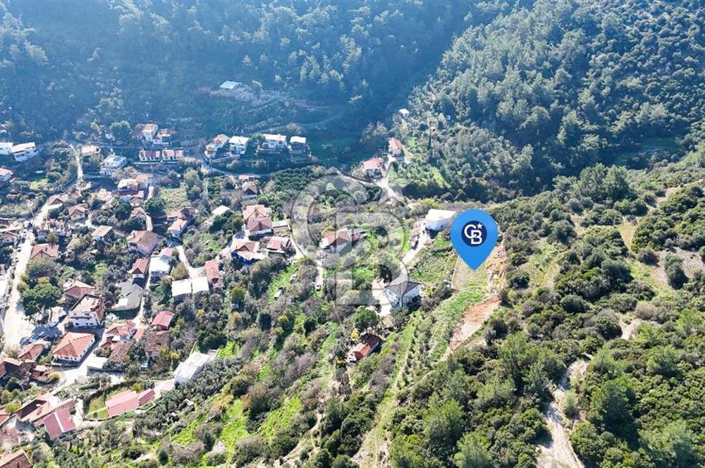 AHMETBEYLİ’DE DENİZE YAKIN, TARİHİ DOKU İÇİNDE, NUMARATAJLI YATIRIMLIK ARAZİ