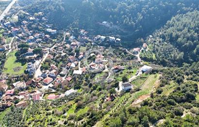 AHMETBEYLİ’DE DENİZE YAKIN, TARİHİ DOKU İÇİNDE, NUMARATAJLI YATIRIMLIK ARAZİ