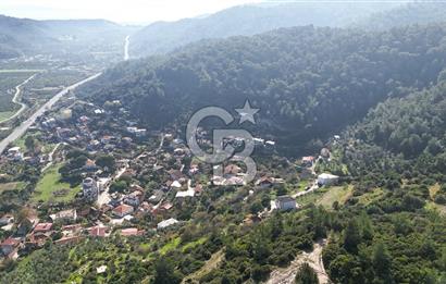 AHMETBEYLİ’DE DENİZE YAKIN, TARİHİ DOKU İÇİNDE, NUMARATAJLI YATIRIMLIK ARAZİ