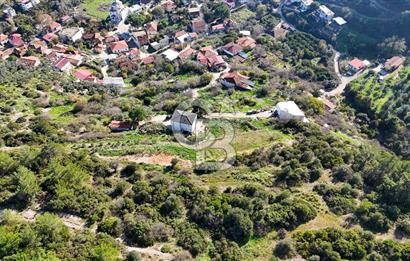 AHMETBEYLİ’DE DENİZE YAKIN, TARİHİ DOKU İÇİNDE, NUMARATAJLI YATIRIMLIK ARAZİ