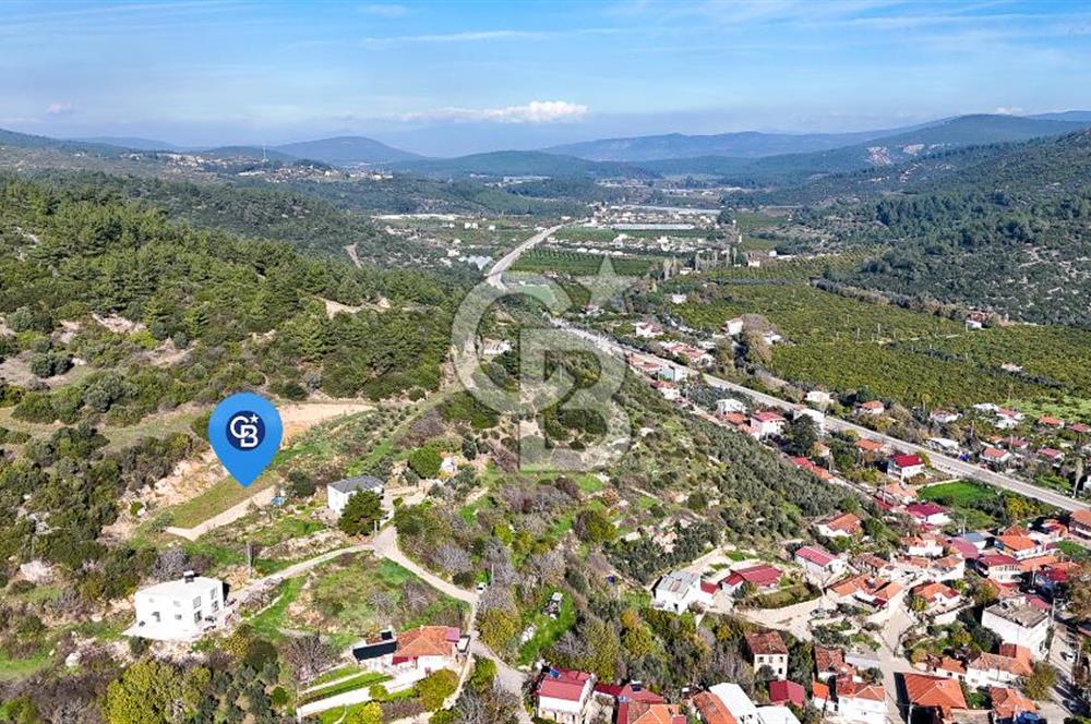 AHMETBEYLİ’DE DENİZE YAKIN, TARİHİ DOKU İÇİNDE, NUMARATAJLI YATIRIMLIK ARAZİ