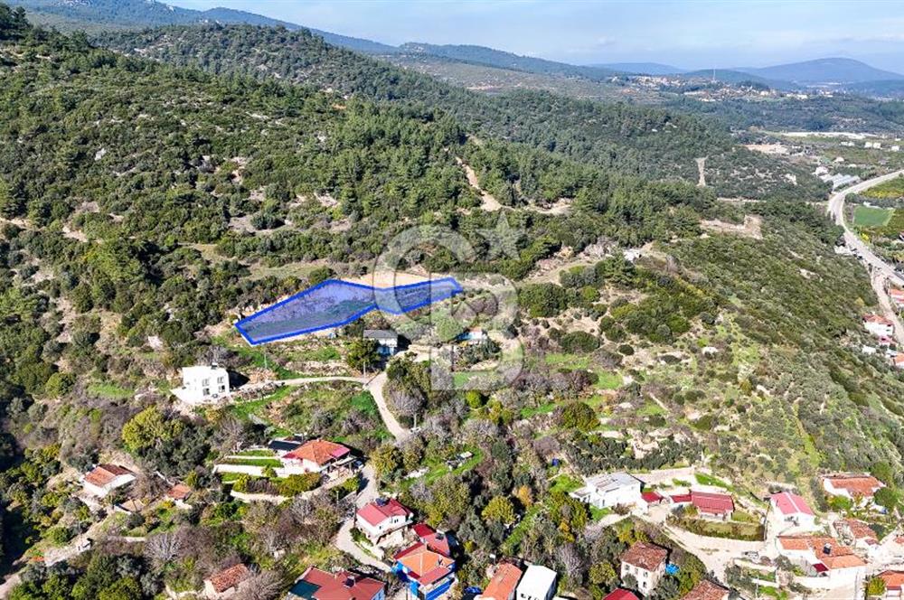 AHMETBEYLİ’DE DENİZE YAKIN, TARİHİ DOKU İÇİNDE, NUMARATAJLI YATIRIMLIK ARAZİ