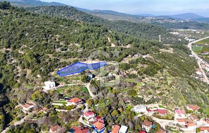 AHMETBEYLİ’DE DENİZE YAKIN, TARİHİ DOKU İÇİNDE, NUMARATAJLI YATIRIMLIK ARAZİ