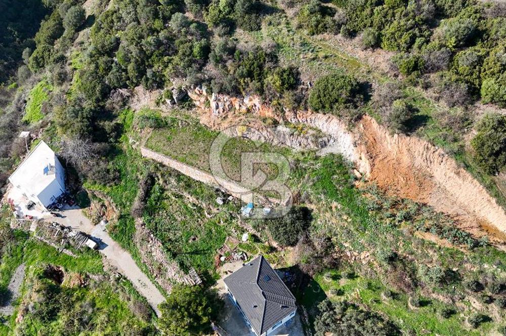 AHMETBEYLİ’DE DENİZE YAKIN, TARİHİ DOKU İÇİNDE, NUMARATAJLI YATIRIMLIK ARAZİ