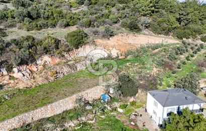 AHMETBEYLİ’DE DENİZE YAKIN, TARİHİ DOKU İÇİNDE, NUMARATAJLI YATIRIMLIK ARAZİ