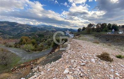 Kavacikta Yol Cephe Emsalsiz Tarla