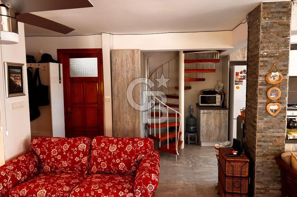 URLA İLTUR SİTESİN'DE 3+1 FIRSAT SATILIK VİLLA