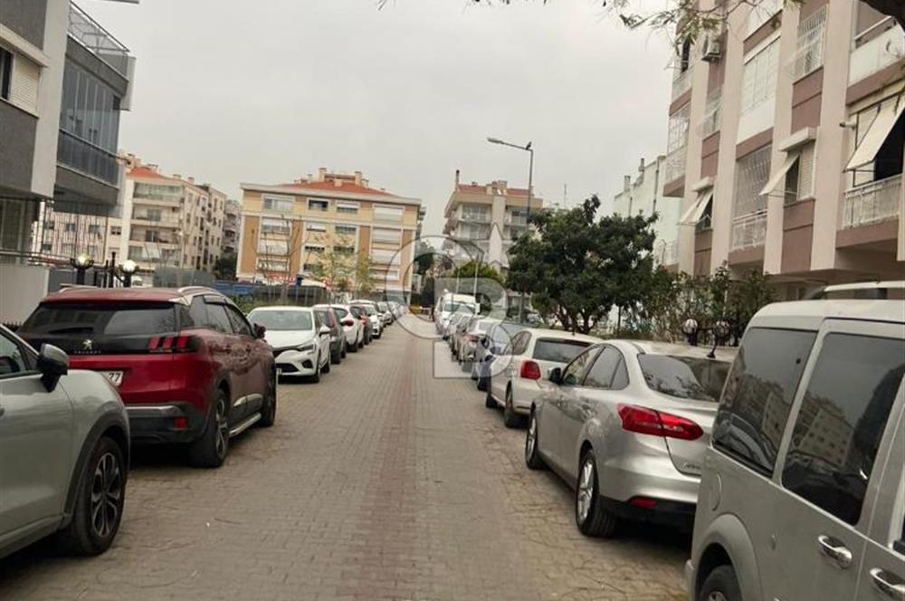 Bahriye üçok mahallesinde temiz kiralık 3+1 