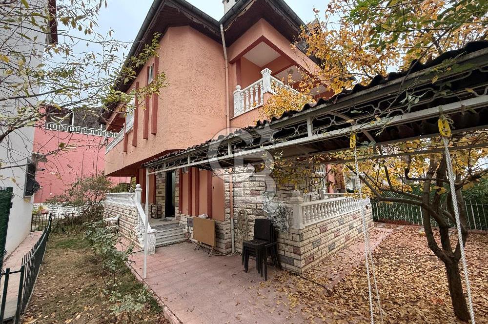 COLDWELL BANKER SAFİR'den SGK BİNASINA KOMŞU SATILIK VİLLA