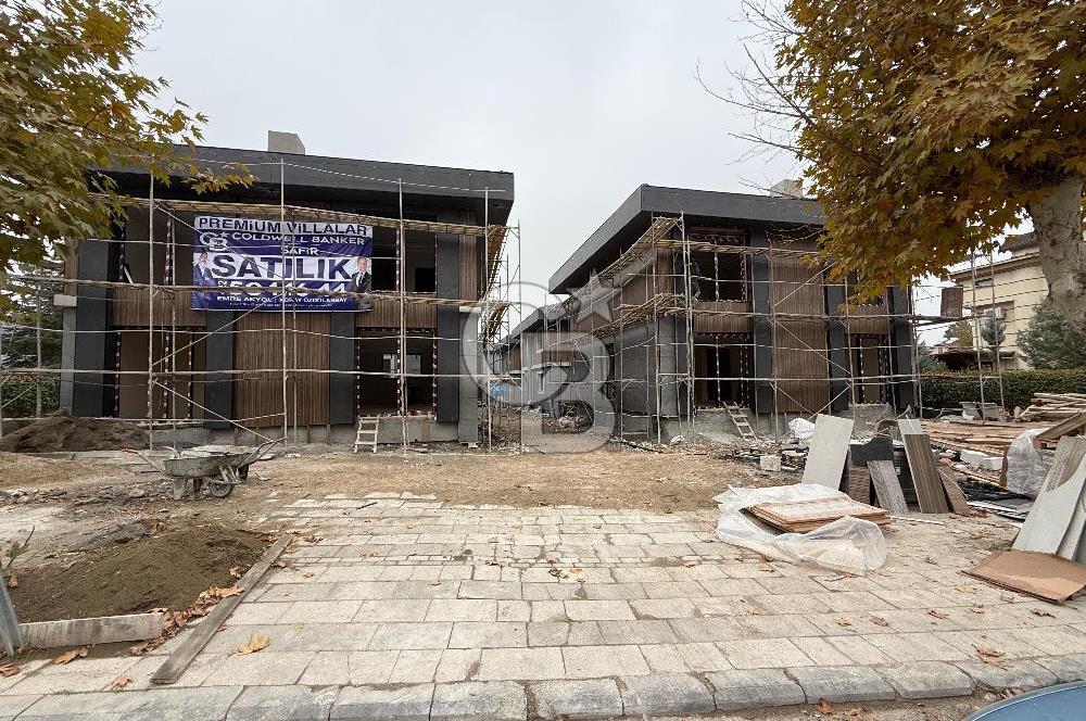 COLDWELL BANKER SAFİR'den YAKINCA da SATILIK PREMİUM VİLLALAR
