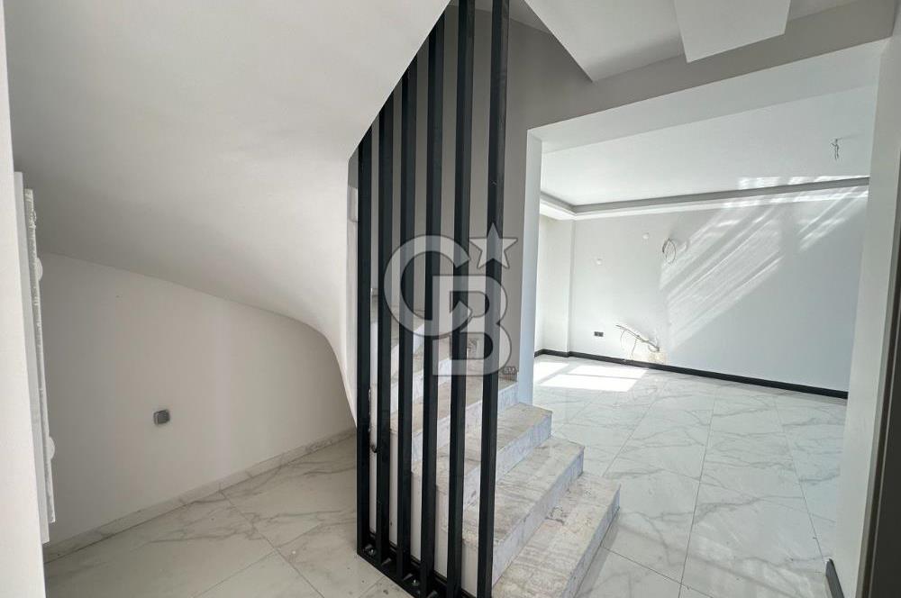 CB Envoy'dan Sunrise Villalarında Deniz Manzaralı Tripleks Villa