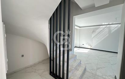 CB Envoy'dan Sunrise Villalarında Deniz Manzaralı Tripleks Villa