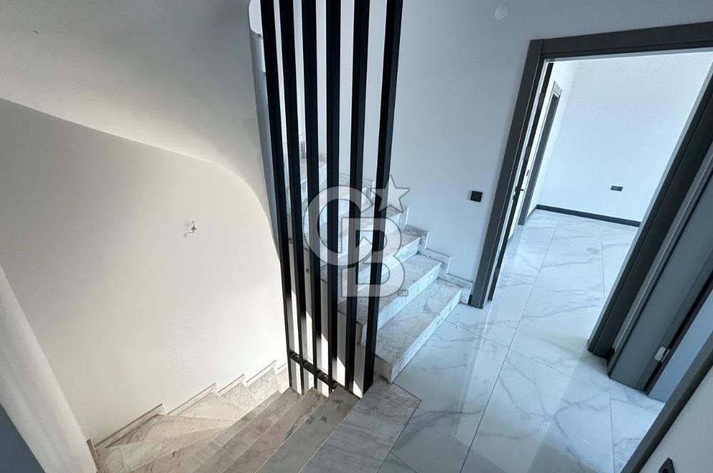 CB Envoy'dan Sunrise Villalarında Deniz Manzaralı Tripleks Villa