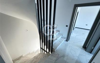 CB Envoy'dan Sunrise Villalarında Deniz Manzaralı Tripleks Villa