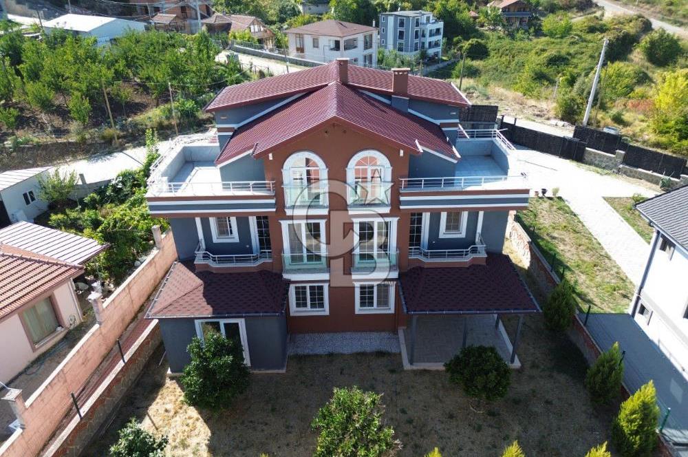 Envoy'dan Saraylı Sivritepe Mevkii Satılık Özel Tasarım Villa