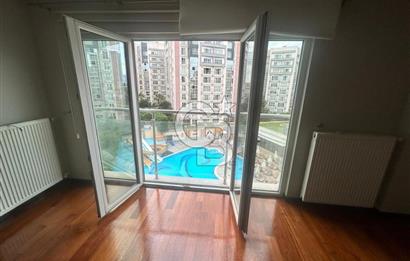 Ağaoğlu My Town'da 4+1 havuz cepheli sosyal tesis.güv.Boş daire