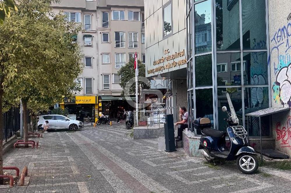 KADIKÖY CAFERAĞA'DA FULL EŞYALI BALKONLU 2+1 KİRALIK DAİRE