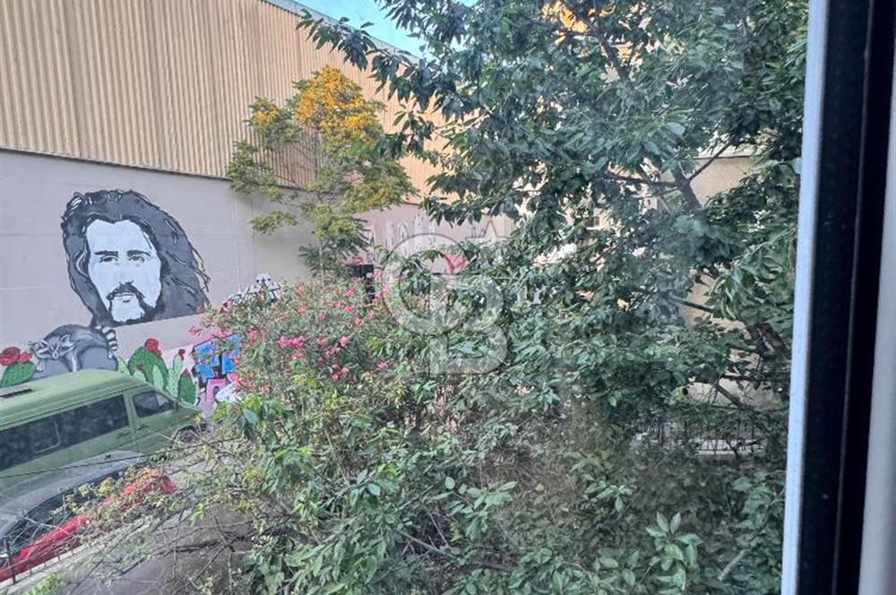 KADIKÖY CAFERAĞA'DA FULL EŞYALI BALKONLU 2+1 KİRALIK DAİRE