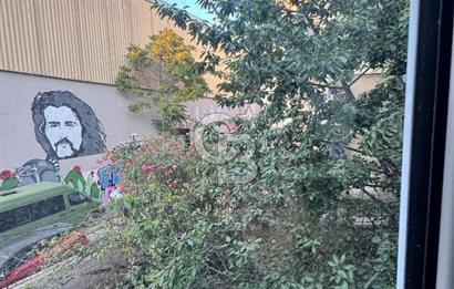 KADIKÖY CAFERAĞA'DA FULL EŞYALI BALKONLU 2+1 KİRALIK DAİRE