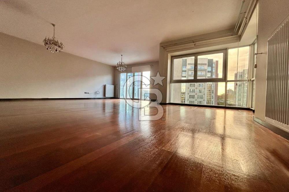 Ağaoğlu My Town'da 4+1 havuz cepheli sosyal tesis.güv.Boş daire