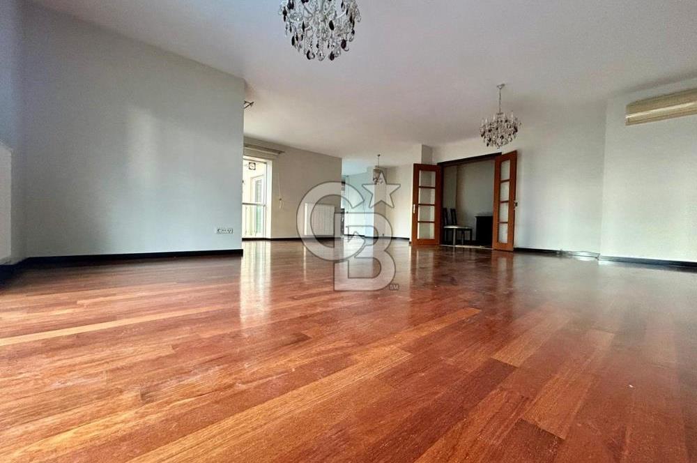 Ağaoğlu My Town'da 4+1 havuz cepheli sosyal tesis.güv.Boş daire